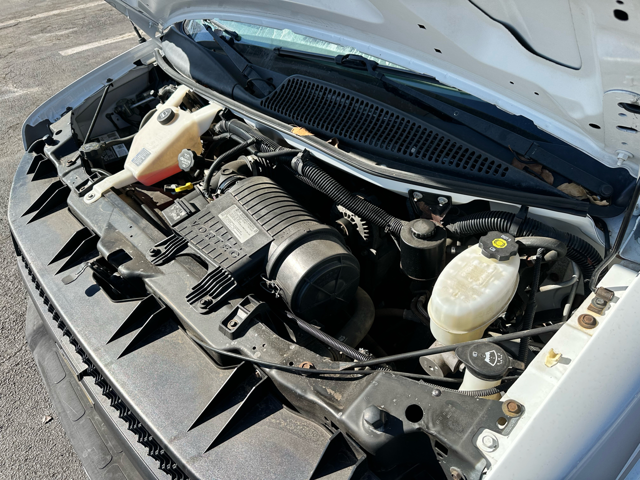 Chevrolet Express Commercial Cutaway 3500 Van 139" 2014