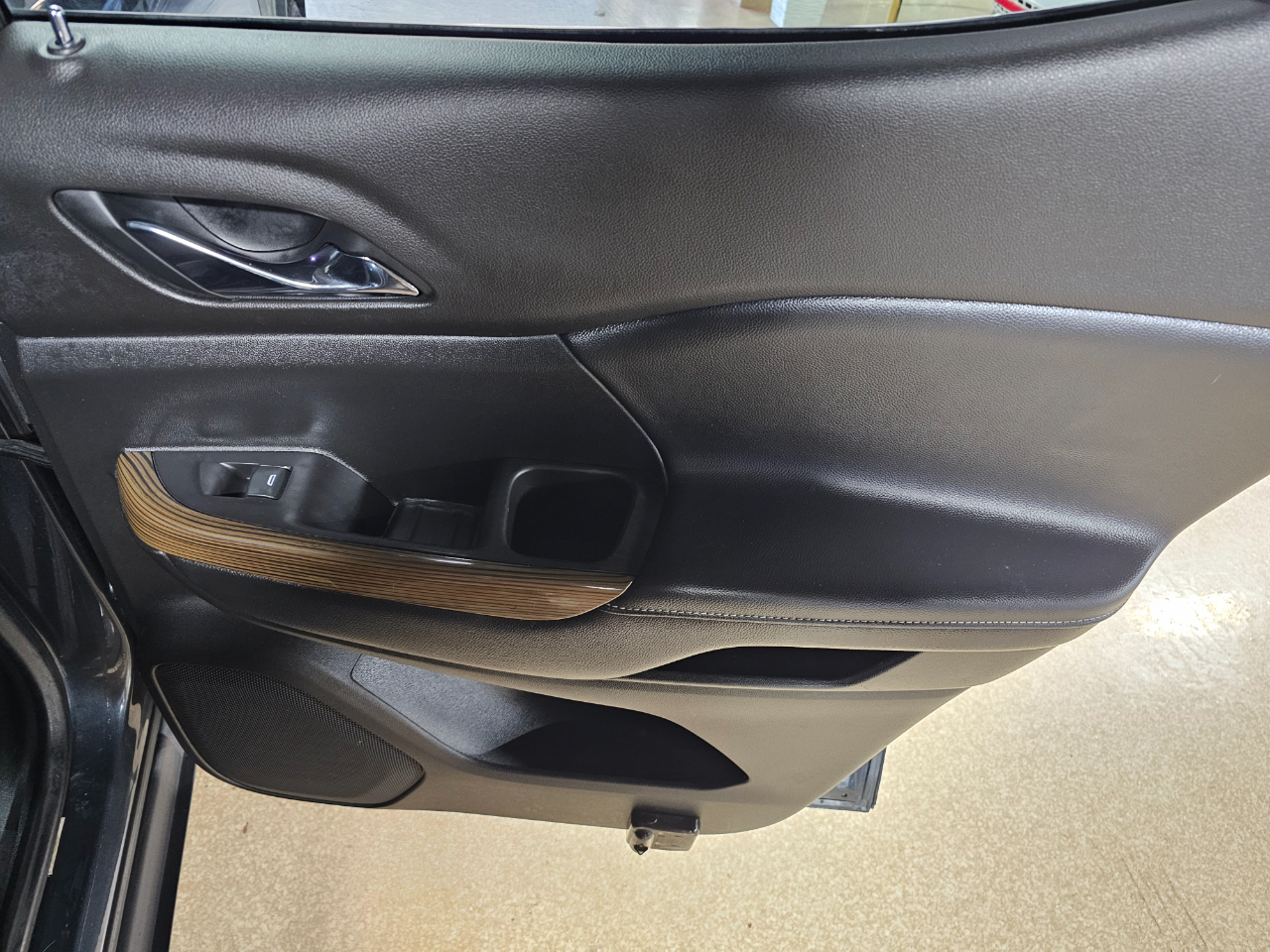 GMC Acadia FWD 4dr SLE w/SLE-1 2019