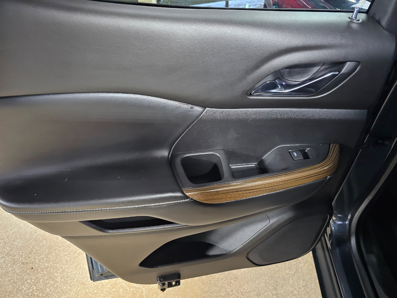 GMC Acadia FWD 4dr SLE w/SLE-1 2019