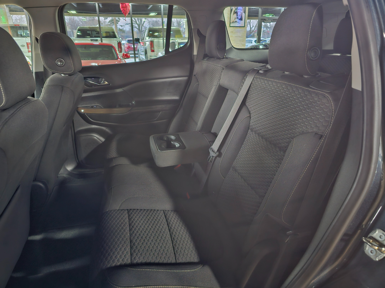 GMC Acadia FWD 4dr SLE w/SLE-1 2019