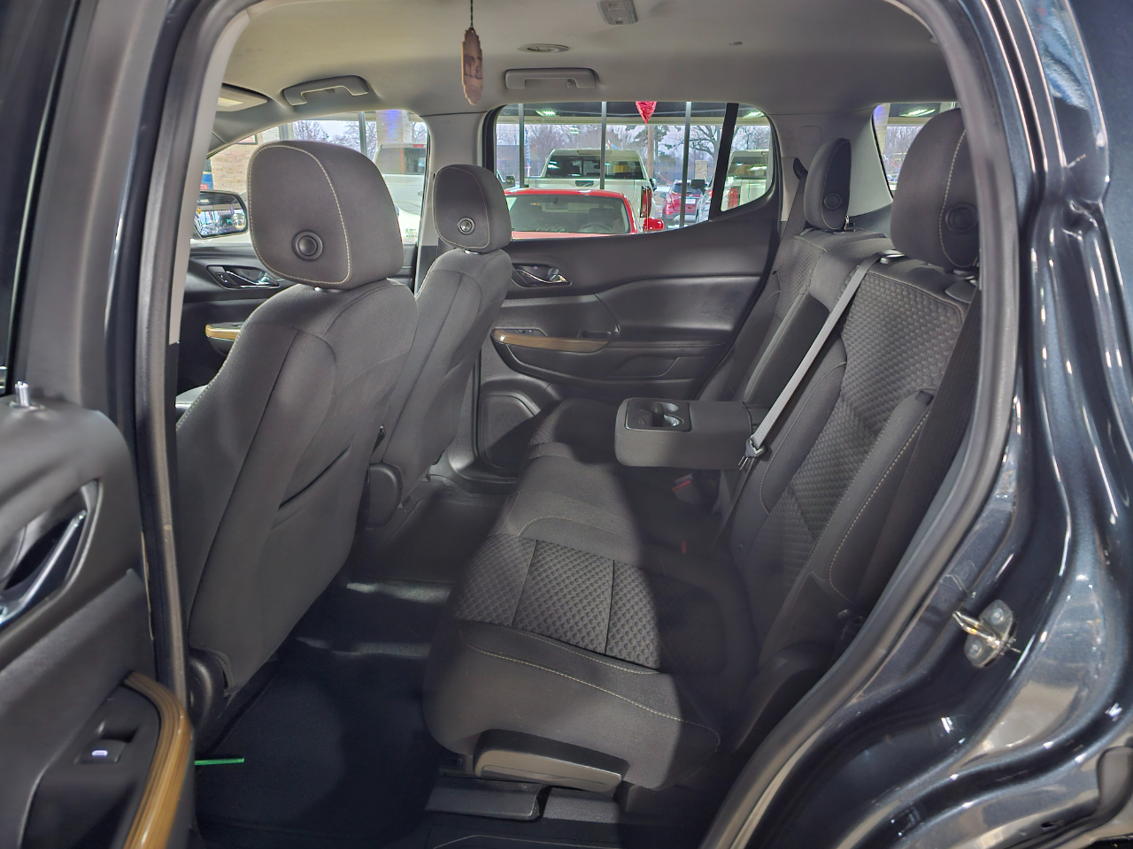 GMC Acadia FWD 4dr SLE w/SLE-1 2019