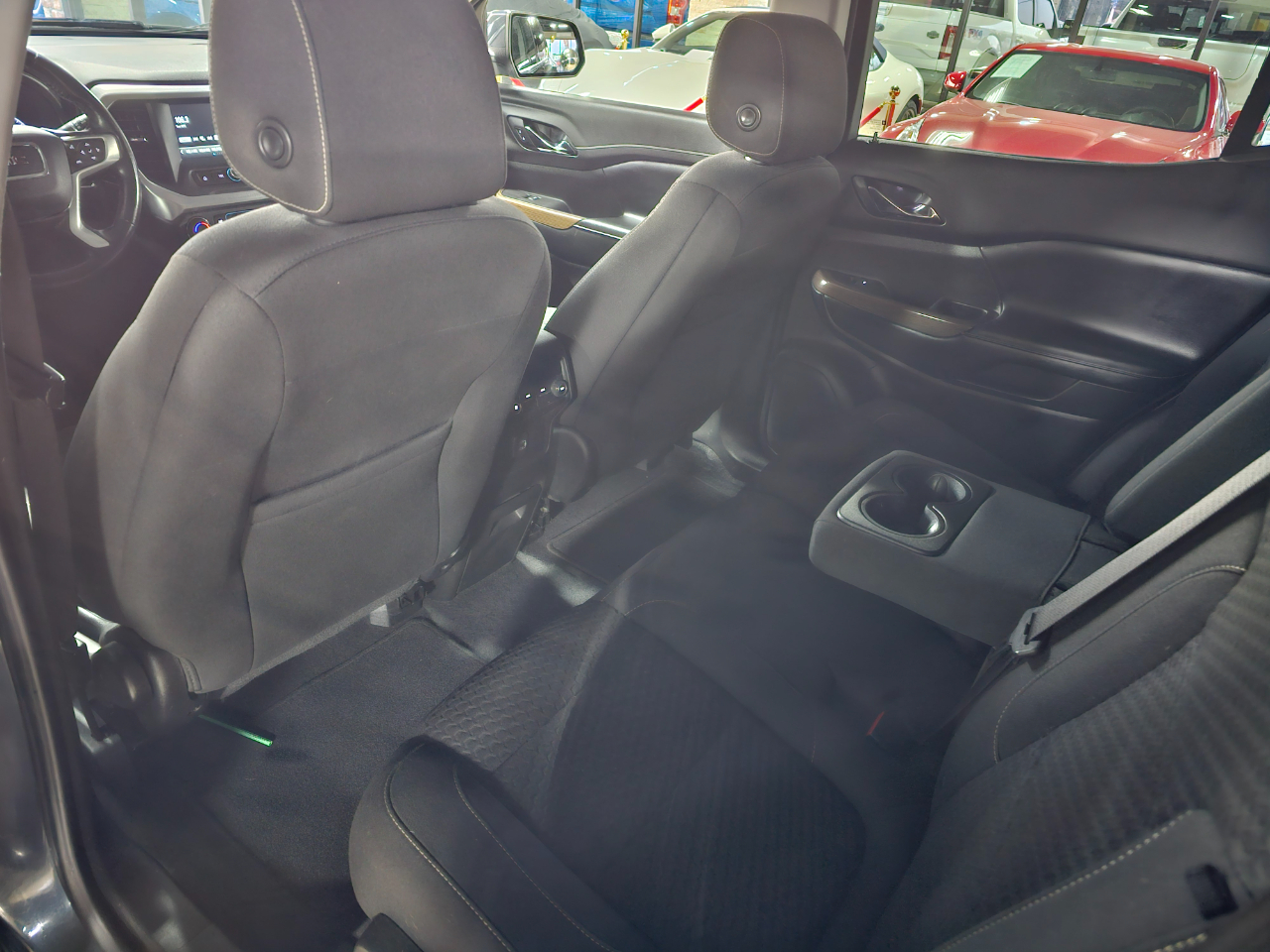 GMC Acadia FWD 4dr SLE w/SLE-1 2019