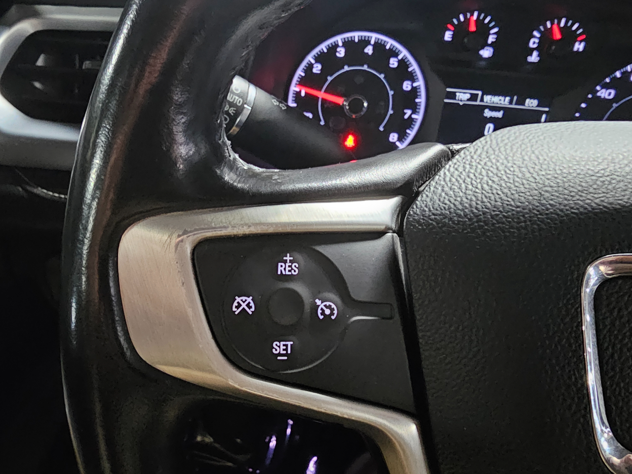 GMC Acadia FWD 4dr SLE w/SLE-1 2019