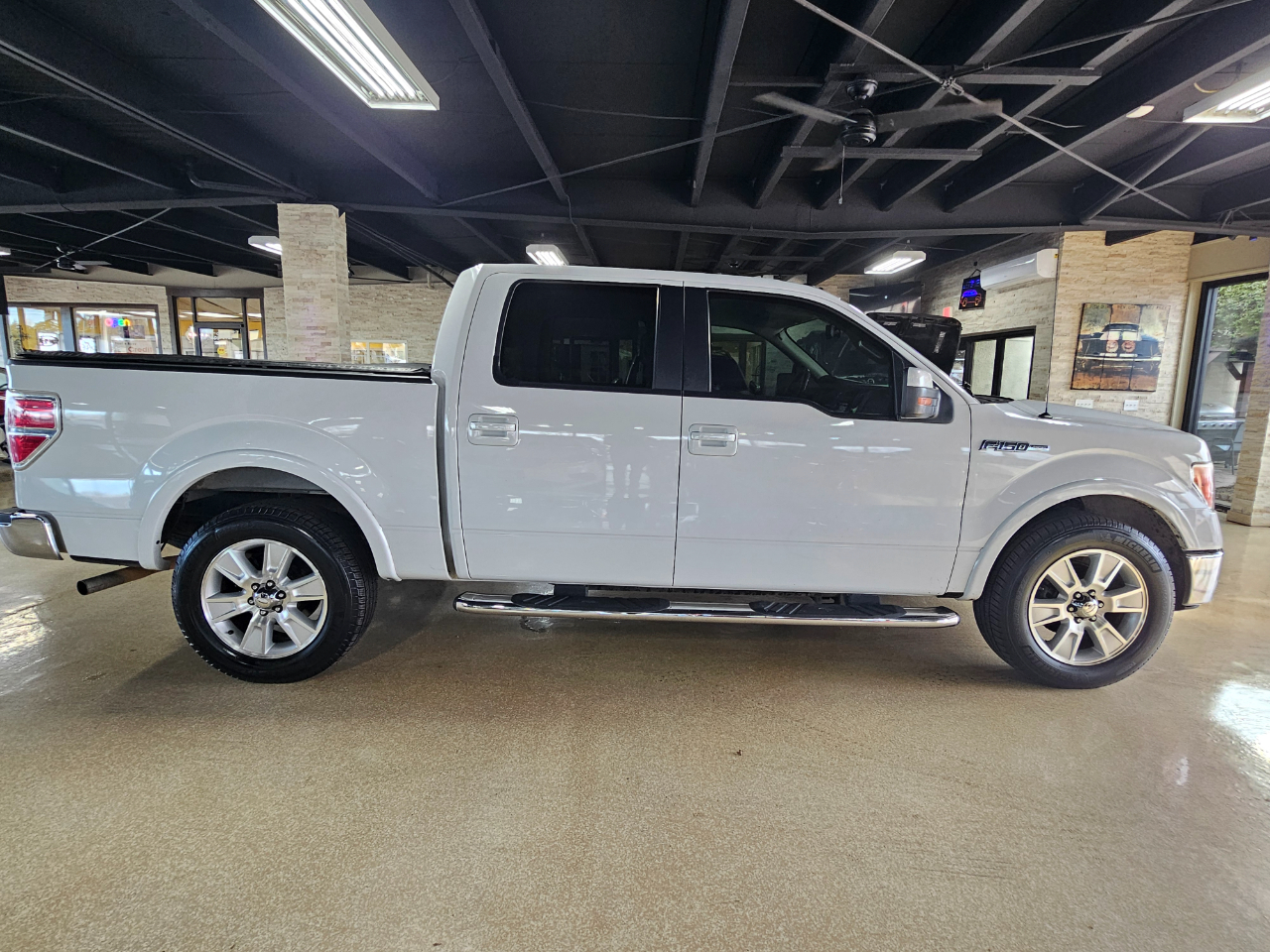 Ford F-150 2WD SuperCrew 145" Lariat 2009