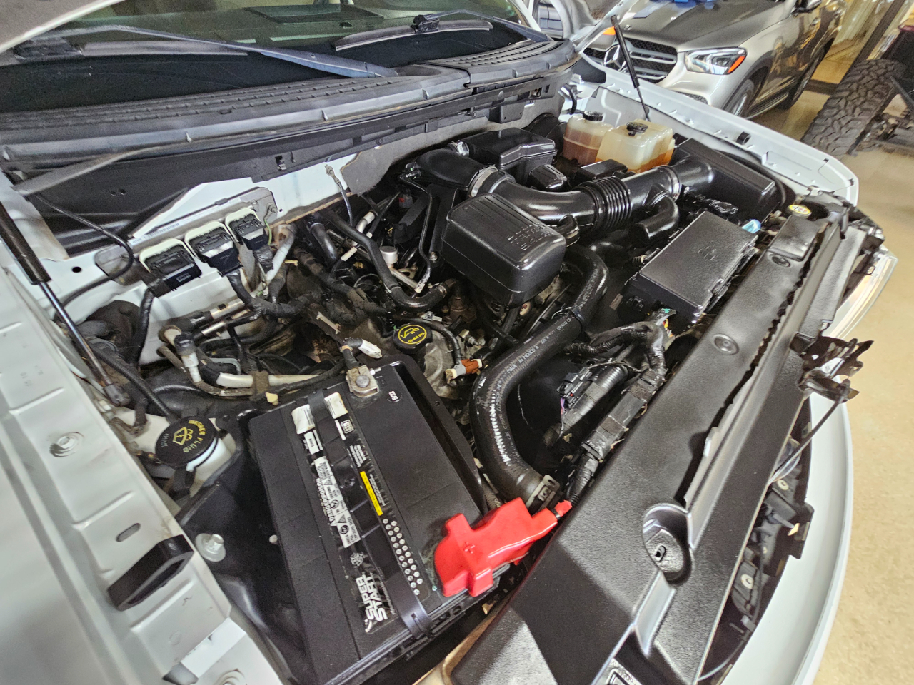 Ford F-150 2WD SuperCrew 145" Lariat 2009