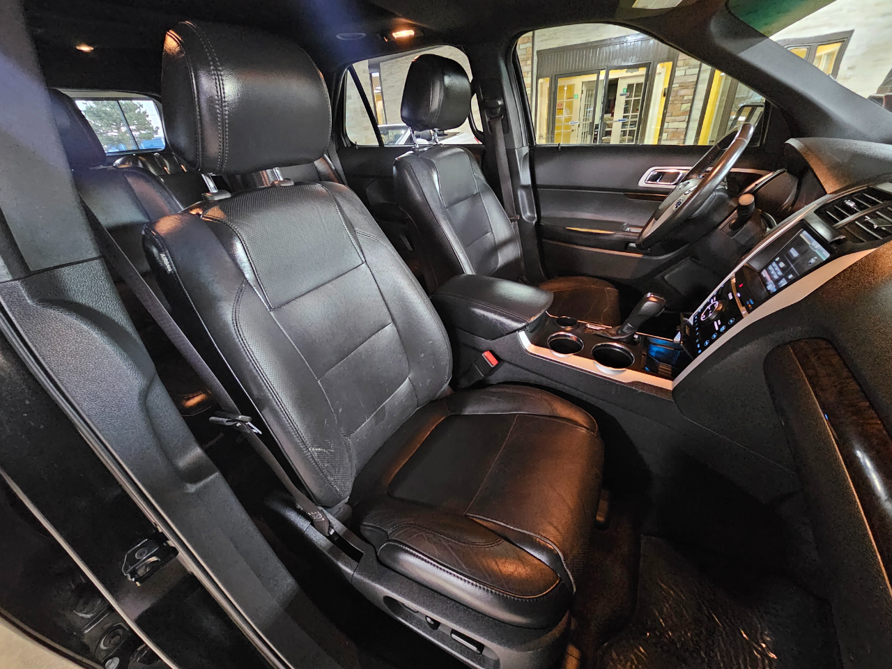 Ford Explorer FWD 4dr Limited 2011