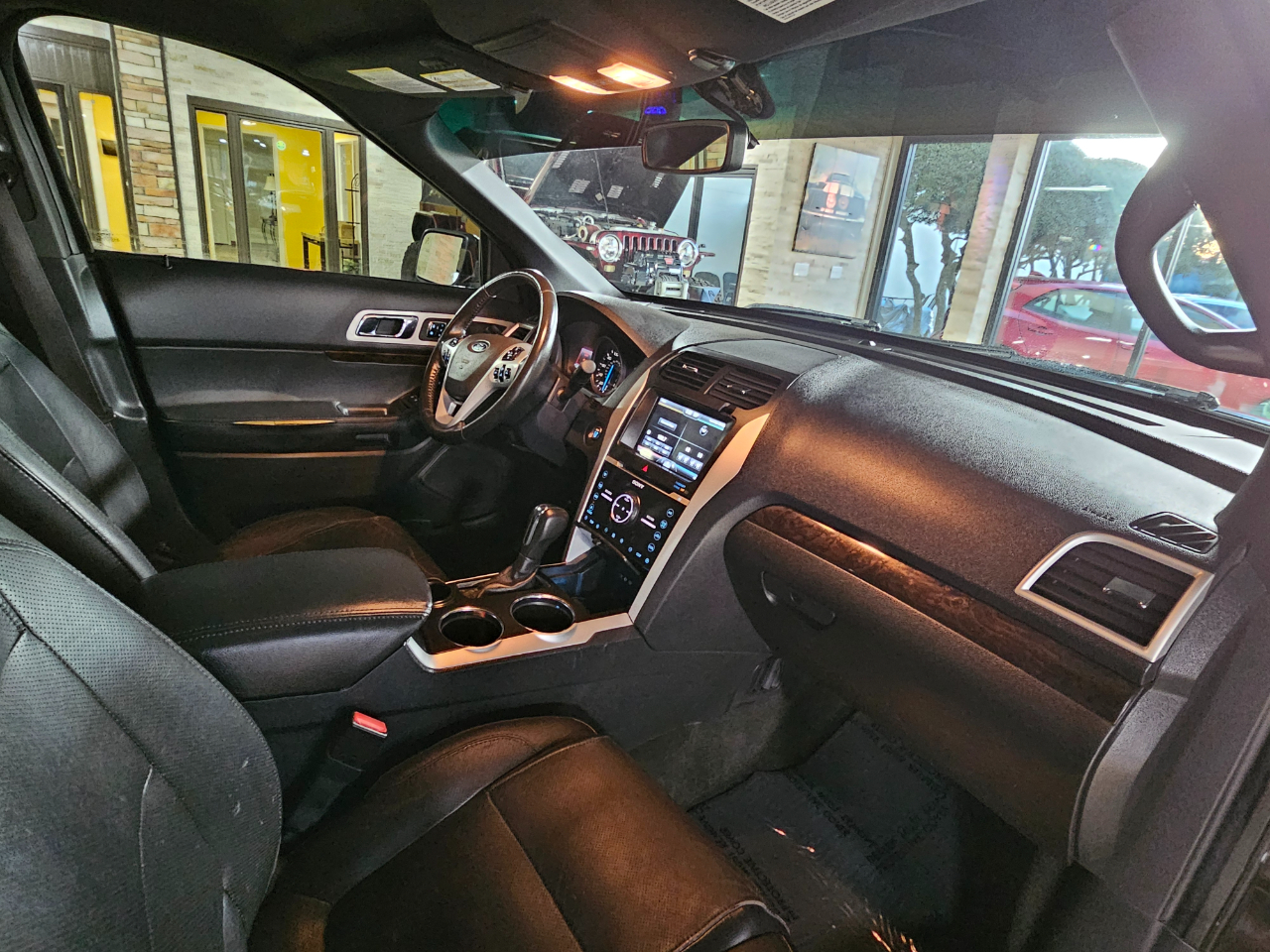 Ford Explorer FWD 4dr Limited 2011