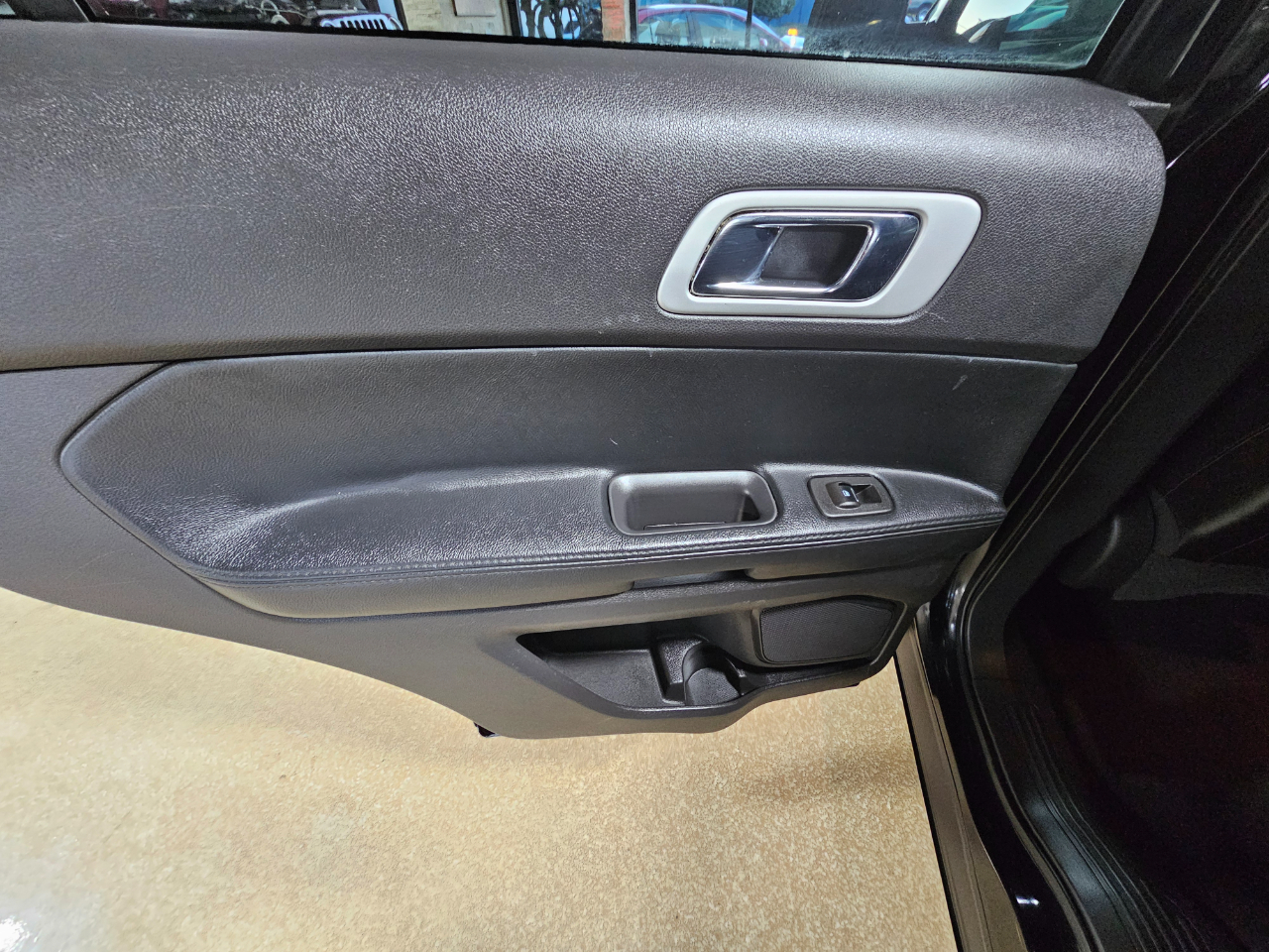 Ford Explorer FWD 4dr Limited 2011