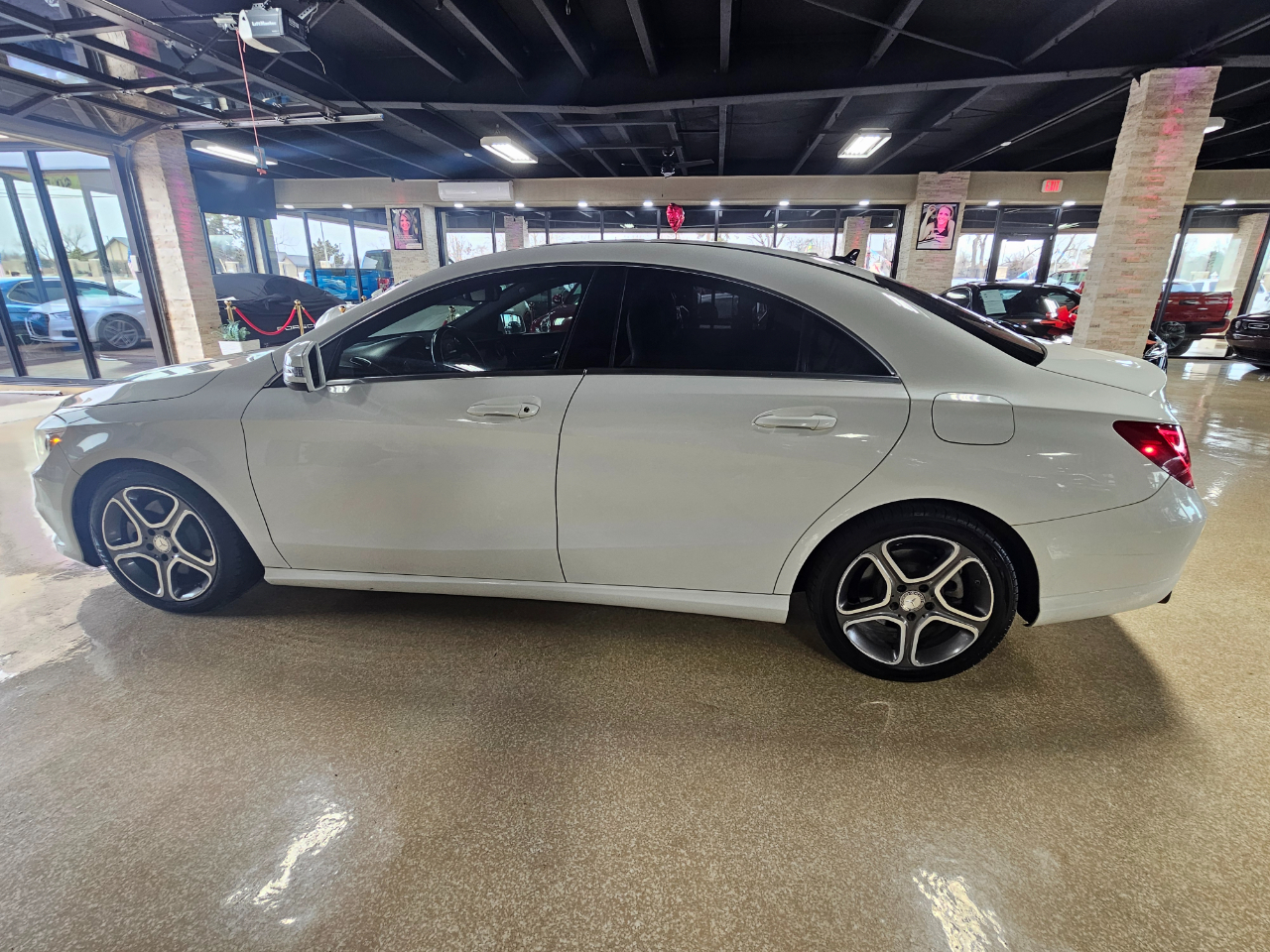 Mercedes-Benz CLA-Class 4dr Sdn CLA 250 FWD 2014