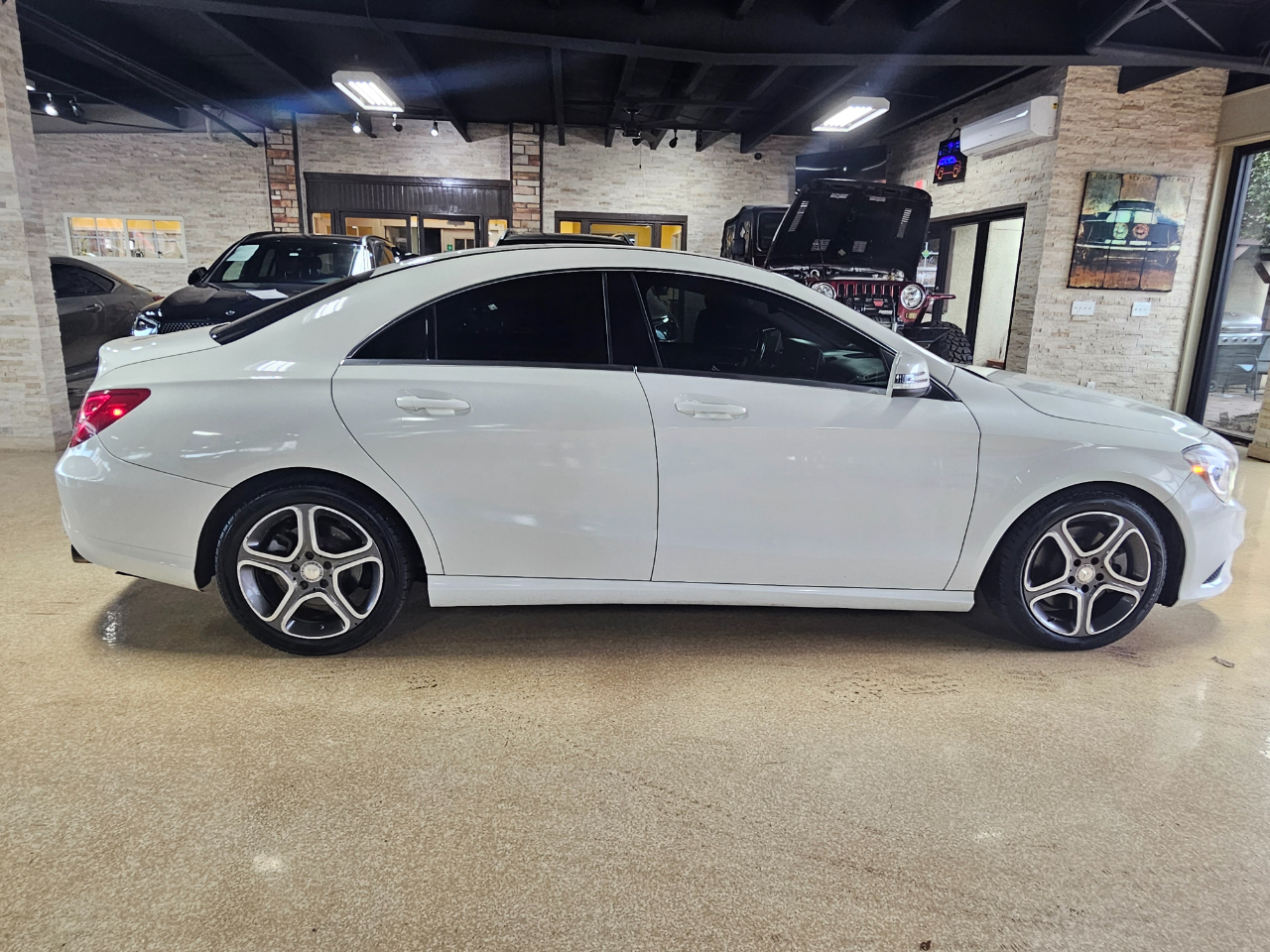 Mercedes-Benz CLA-Class 4dr Sdn CLA 250 FWD 2014