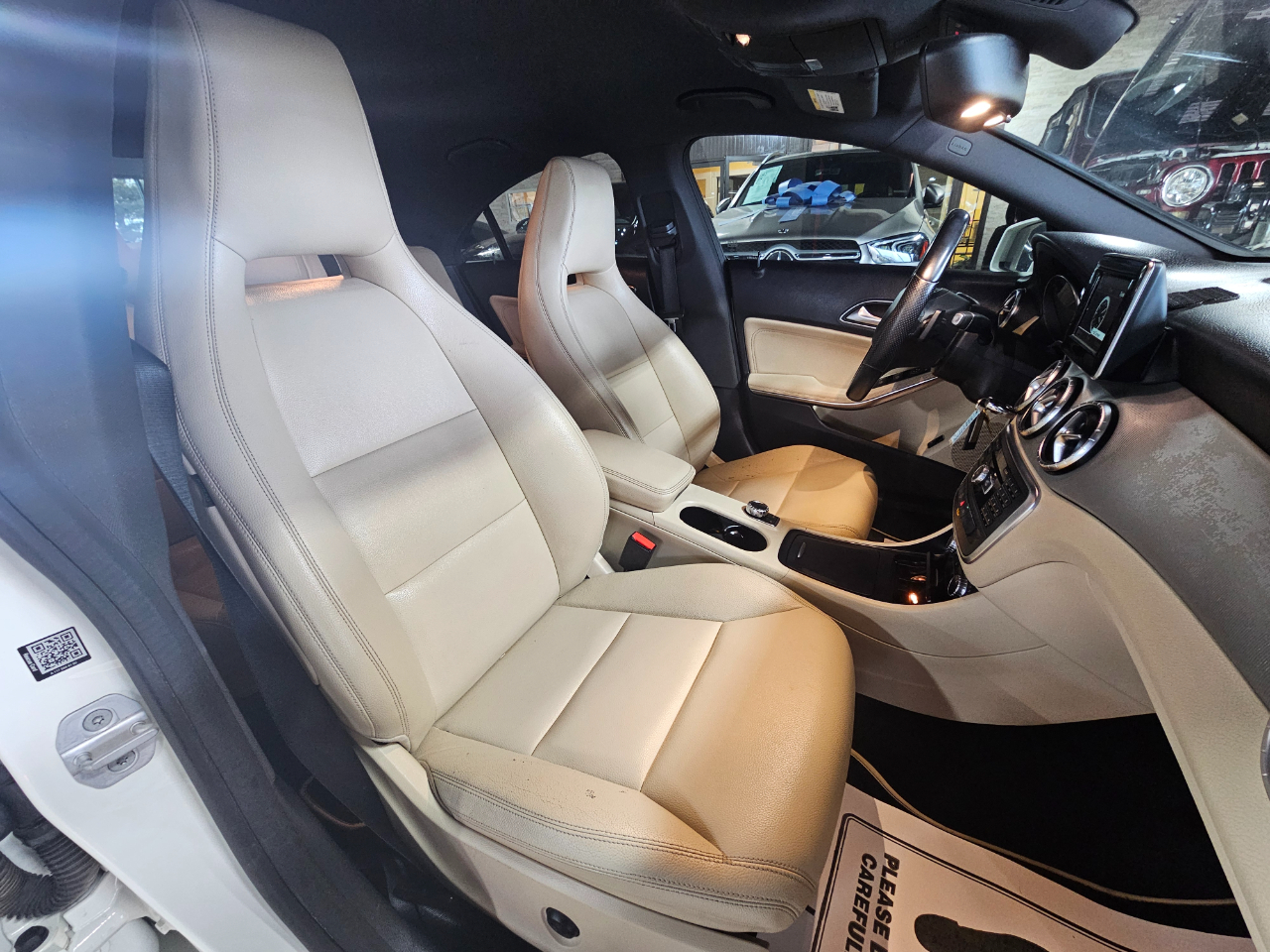 Mercedes-Benz CLA-Class 4dr Sdn CLA 250 FWD 2014