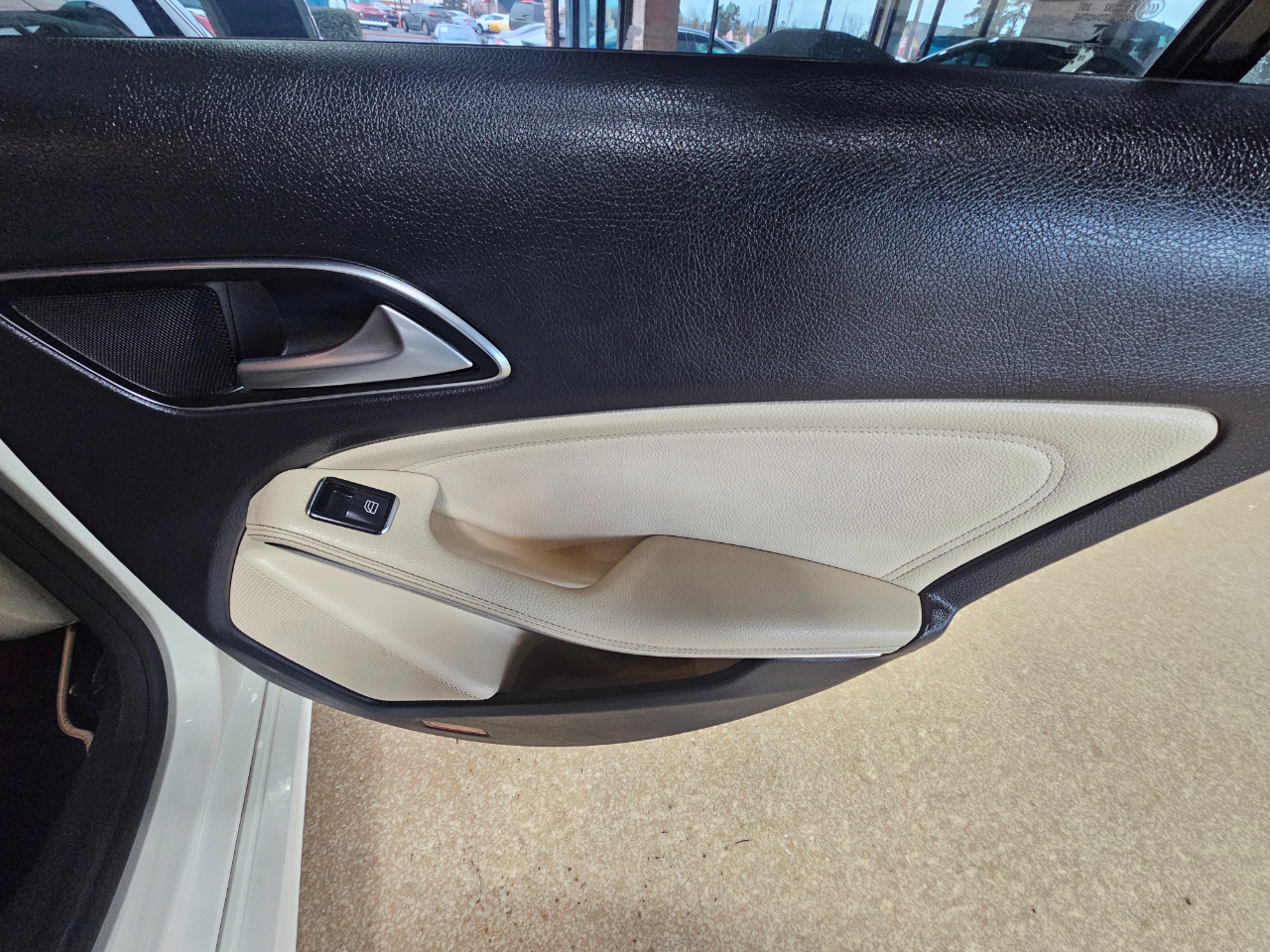 Mercedes-Benz CLA-Class 4dr Sdn CLA 250 FWD 2014