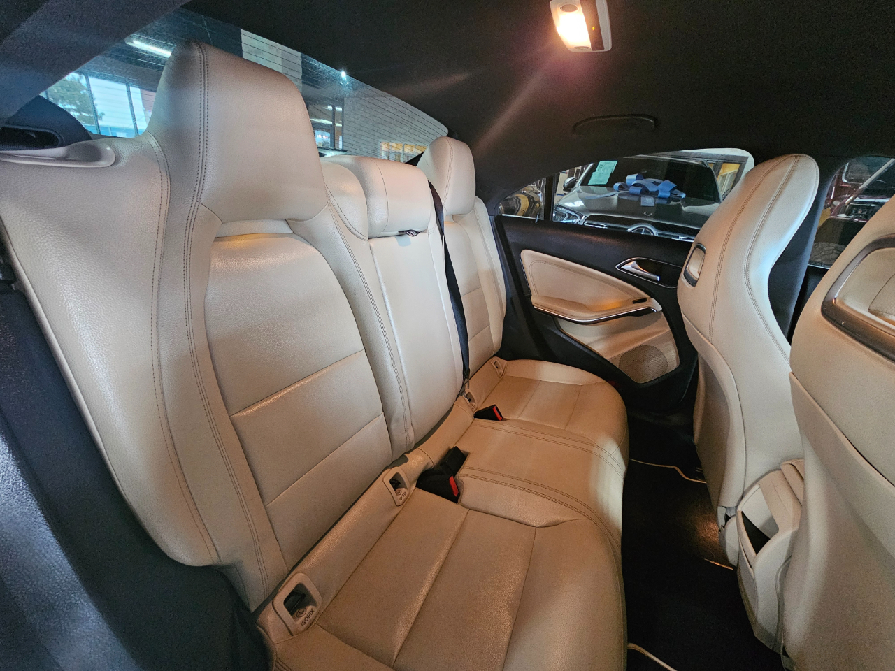 Mercedes-Benz CLA-Class 4dr Sdn CLA 250 FWD 2014