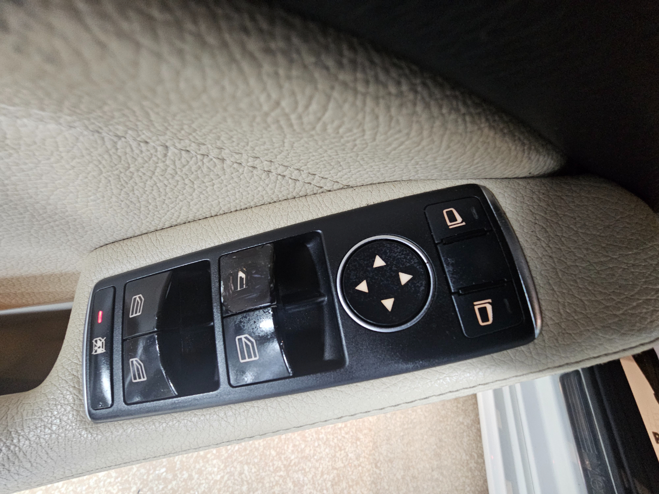 Mercedes-Benz CLA-Class 4dr Sdn CLA 250 FWD 2014