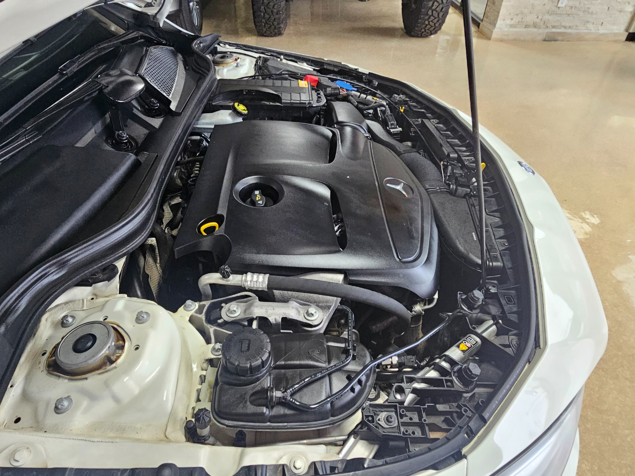 Mercedes-Benz CLA-Class 4dr Sdn CLA 250 FWD 2014