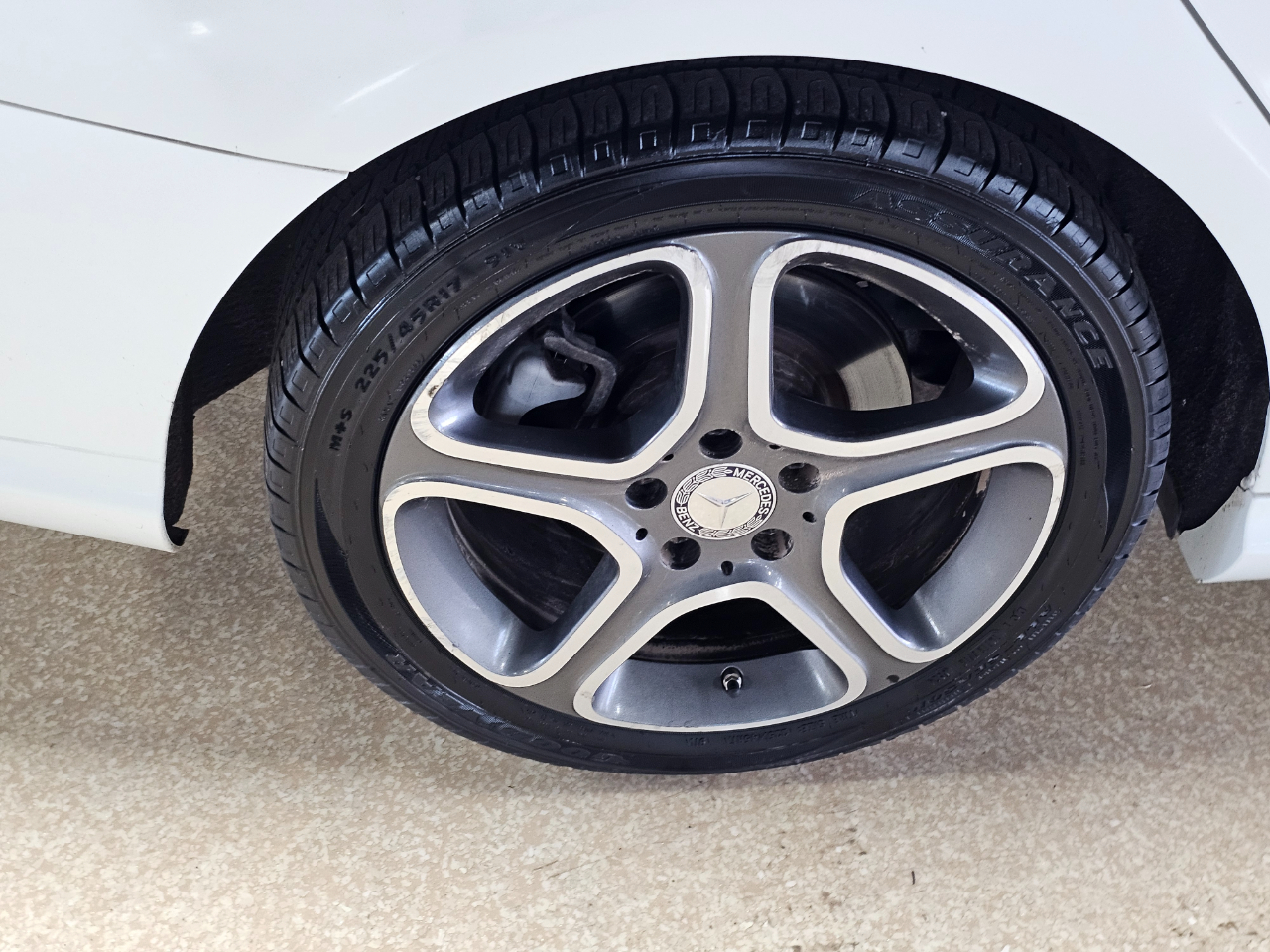 Mercedes-Benz CLA-Class 4dr Sdn CLA 250 FWD 2014