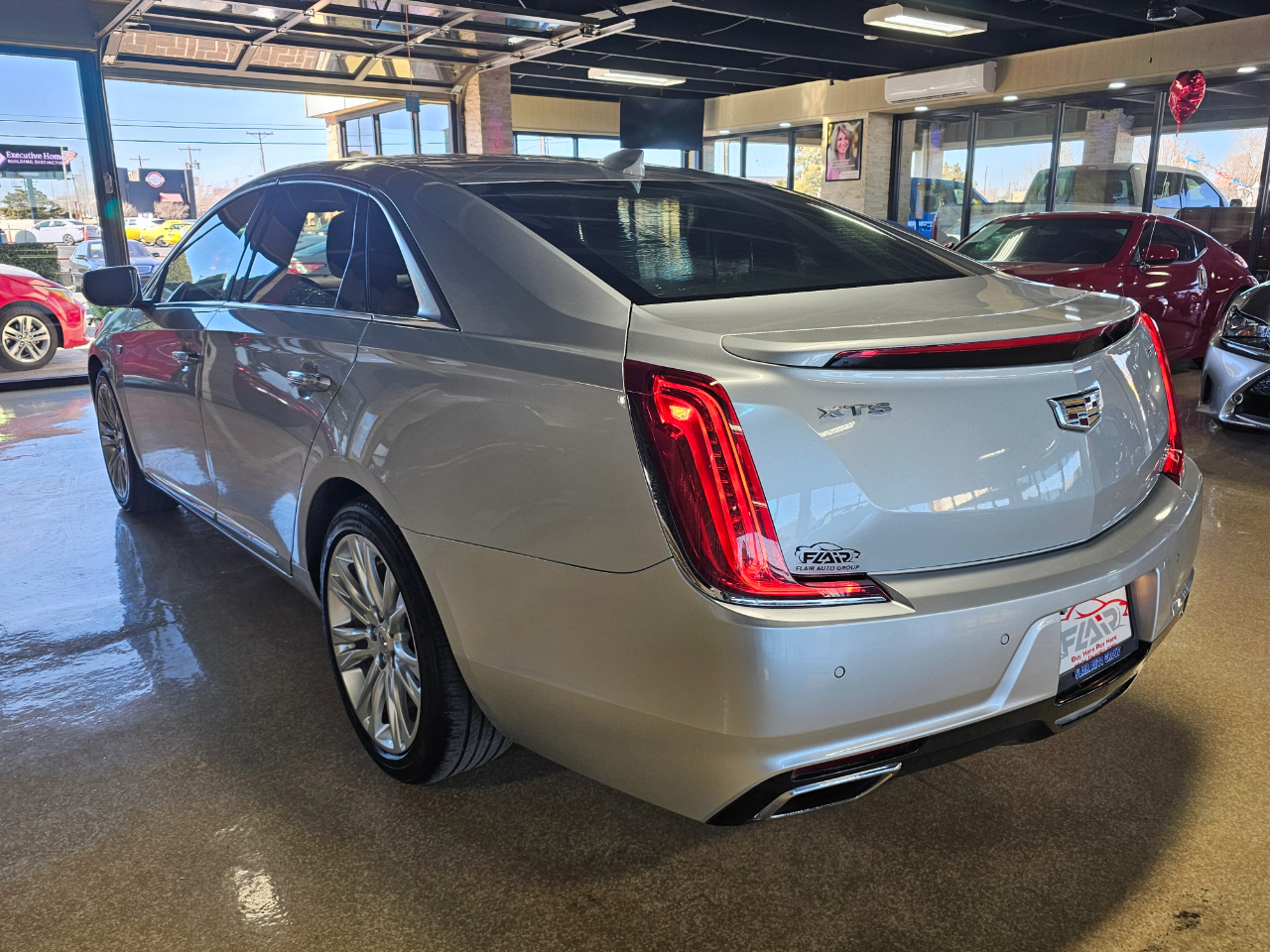Cadillac XTS 4dr Sdn Luxury FWD 2019