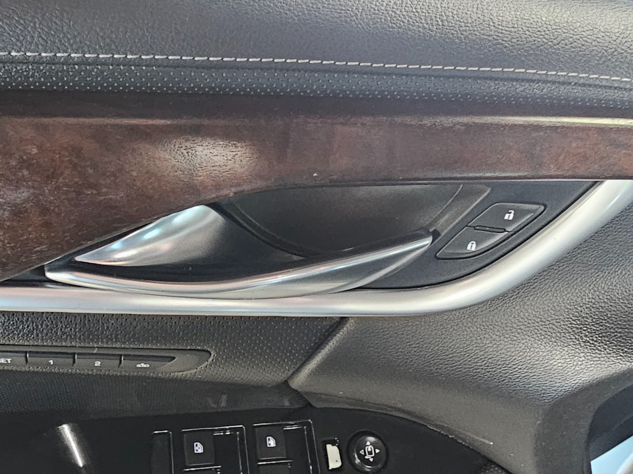 Cadillac XTS 4dr Sdn Luxury FWD 2019