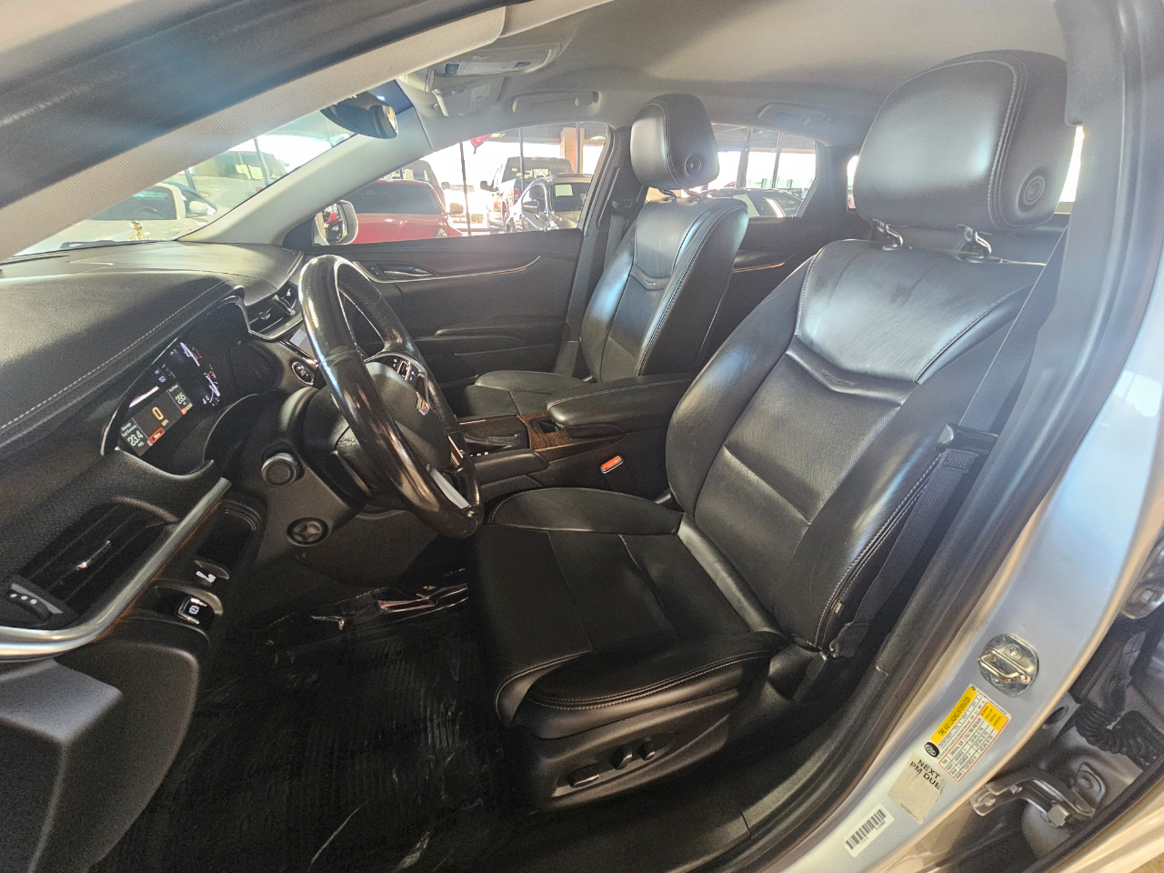 Cadillac XTS 4dr Sdn Luxury FWD 2019