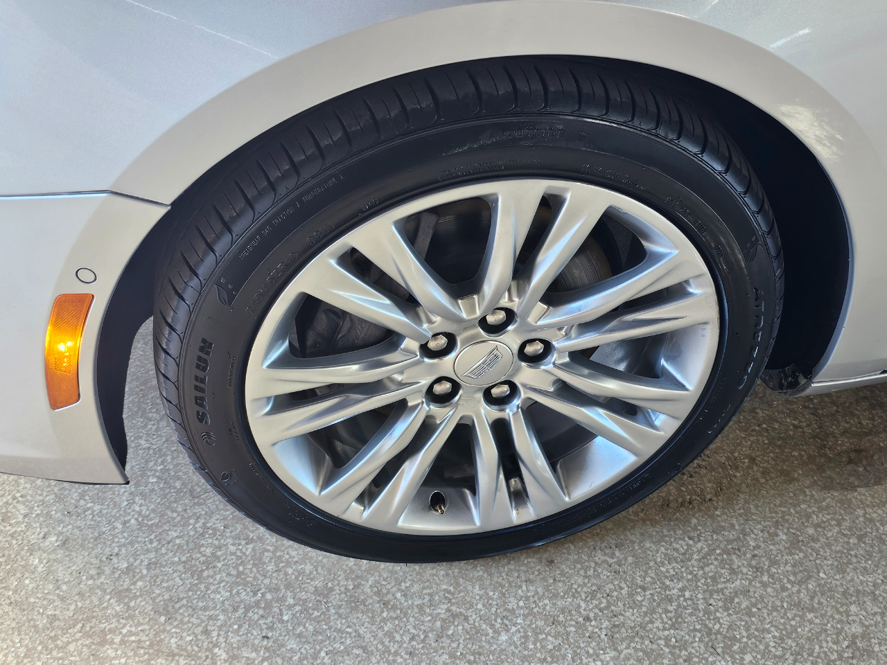 Cadillac XTS 4dr Sdn Luxury FWD 2019