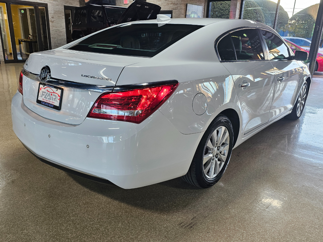 Buick LaCrosse 4dr Sdn Leather FWD 2015