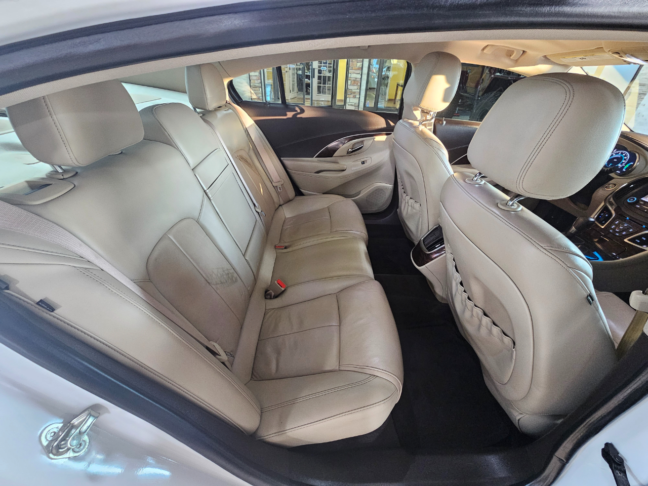 Buick LaCrosse 4dr Sdn Leather FWD 2015