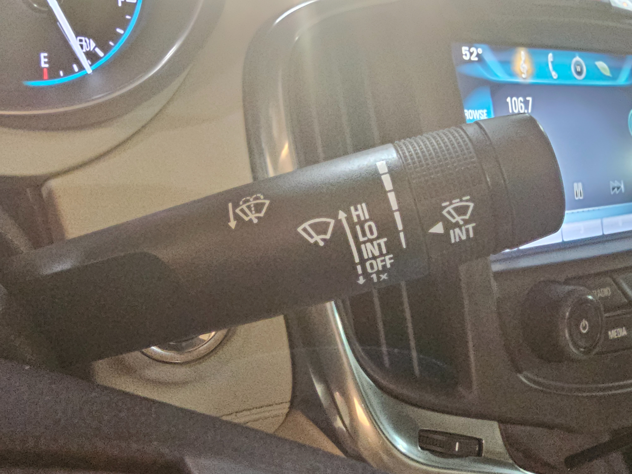 Buick LaCrosse 4dr Sdn Leather FWD 2015