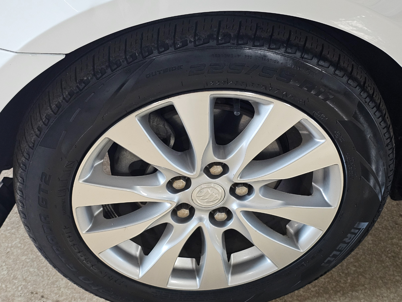 Buick LaCrosse 4dr Sdn Leather FWD 2015