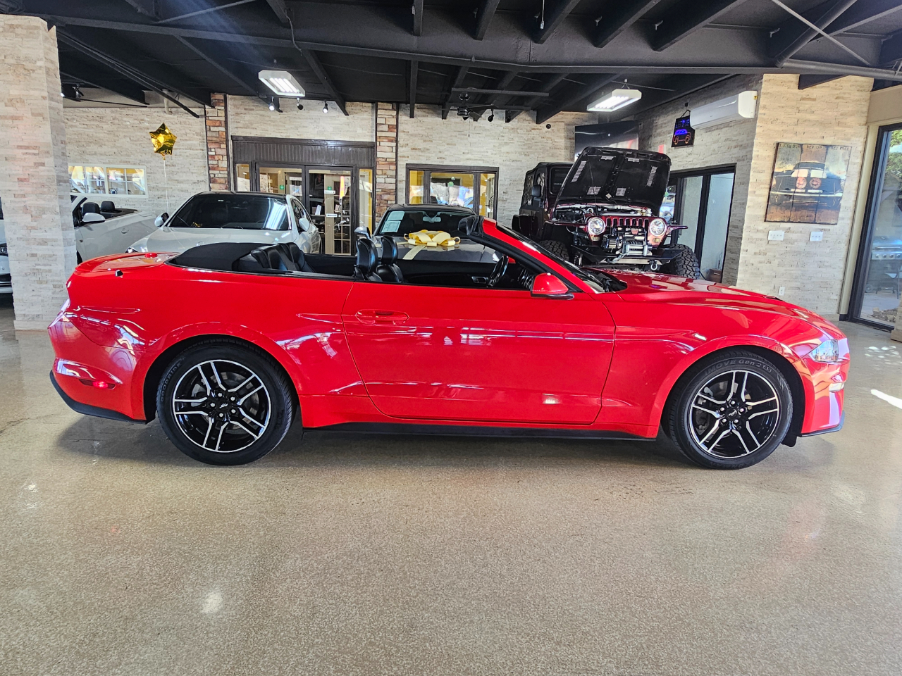 Ford Mustang EcoBoost Convertible 2023