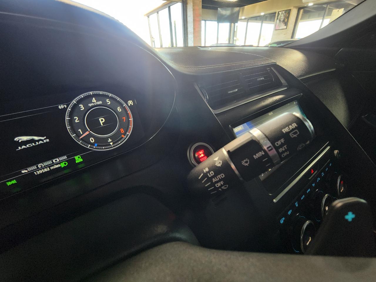 Jaguar E-Pace P300 AWD R-Dynamic HSE 2018