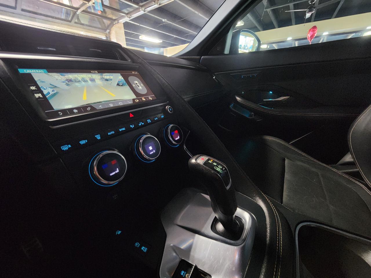 Jaguar E-Pace P300 AWD R-Dynamic HSE 2018