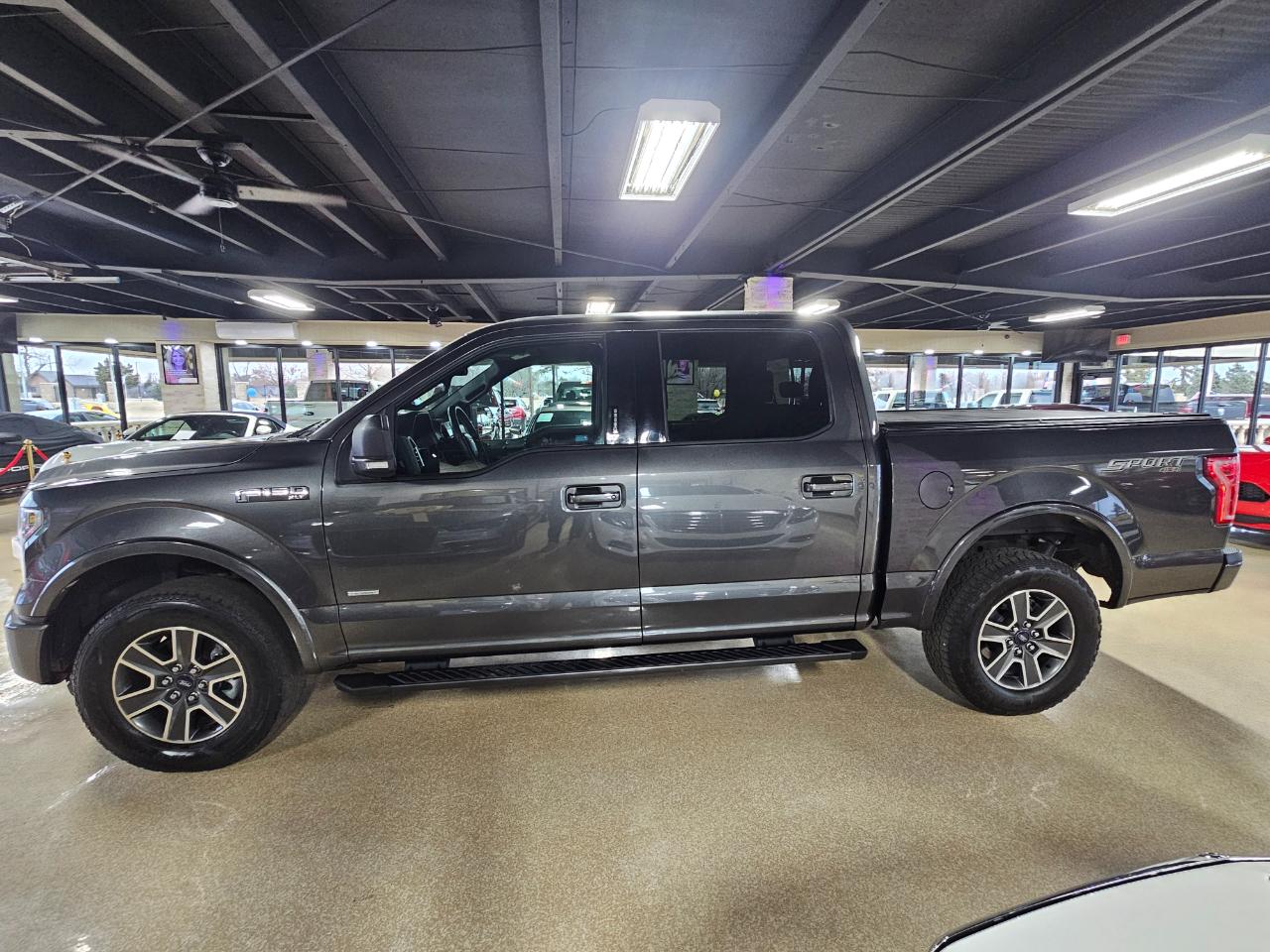 Ford F-150 4WD SuperCrew 145" XLT 2016