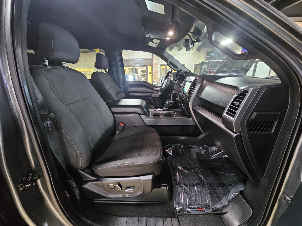 Ford F-150 4WD SuperCrew 145" XLT 2016