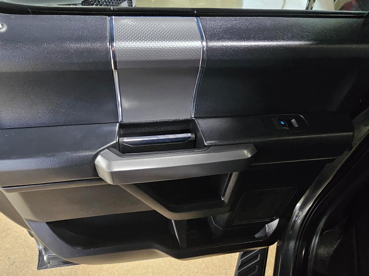 Ford F-150 4WD SuperCrew 145" XLT 2016