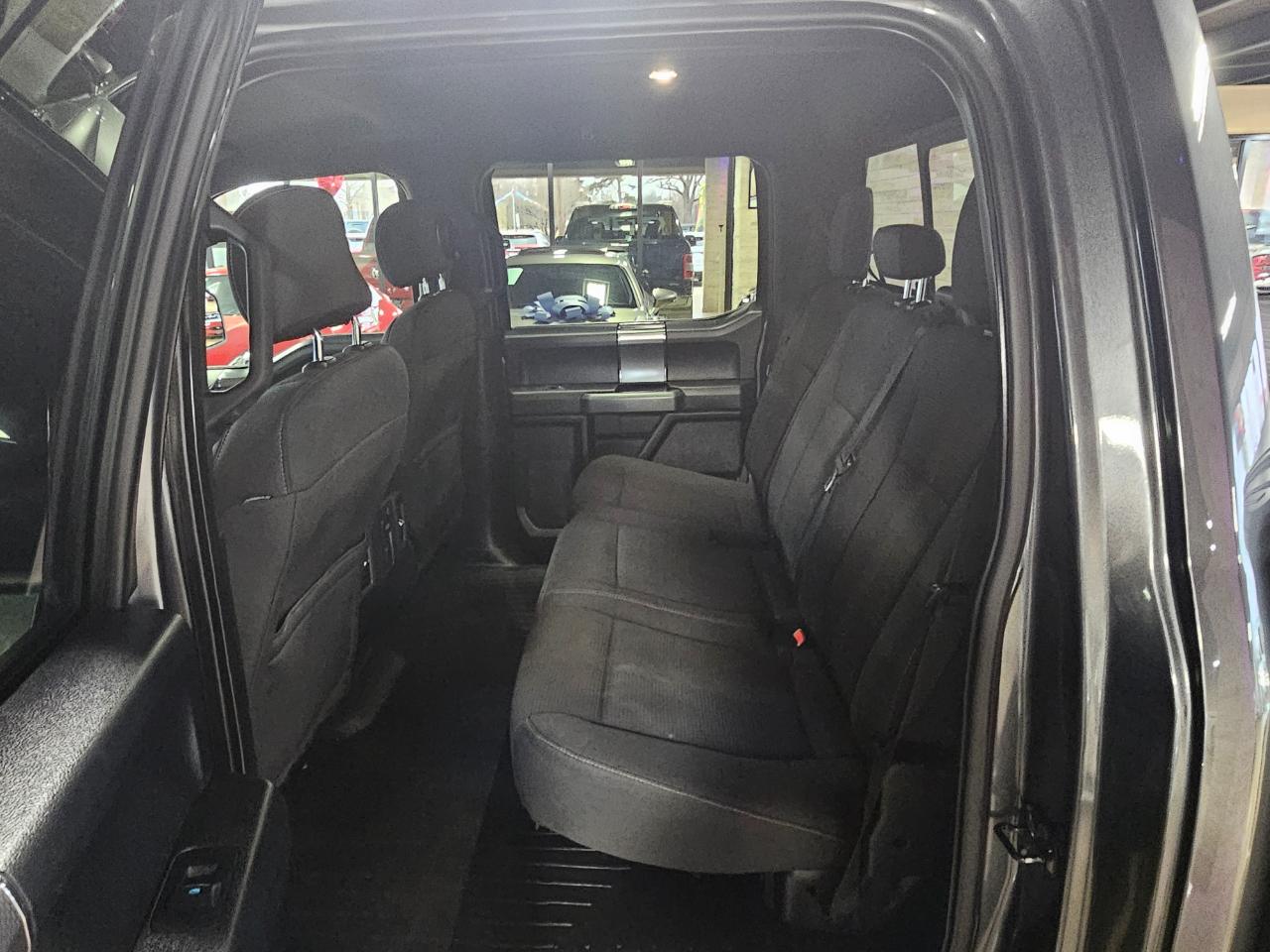 Ford F-150 4WD SuperCrew 145" XLT 2016