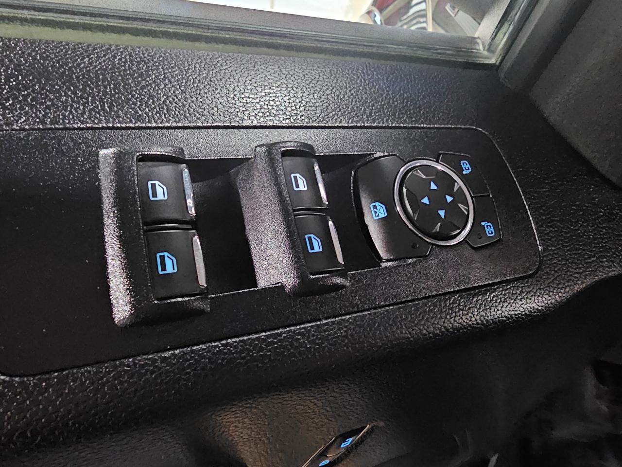 Ford F-150 4WD SuperCrew 145" XLT 2016