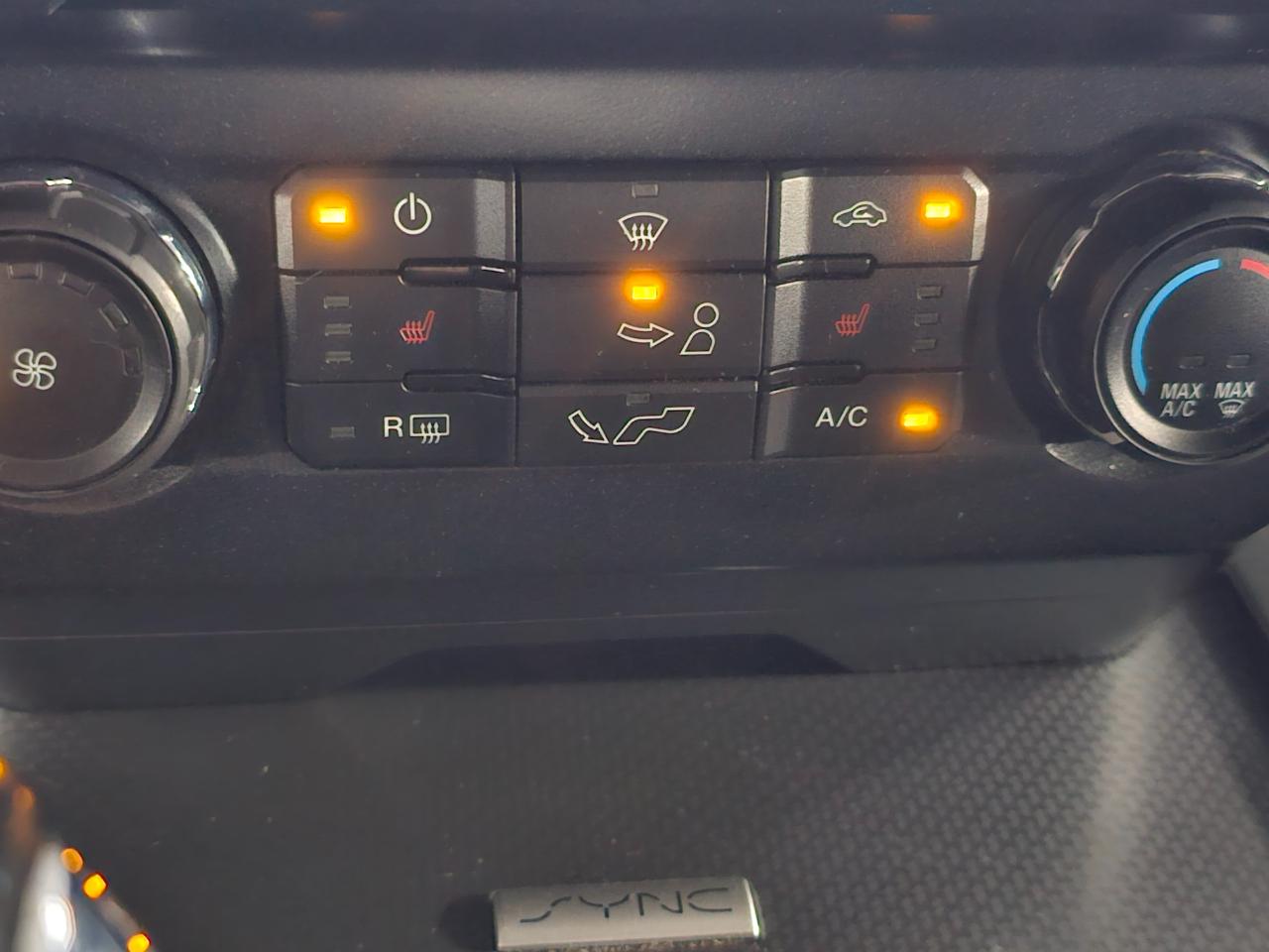 Ford F-150 4WD SuperCrew 145" XLT 2016