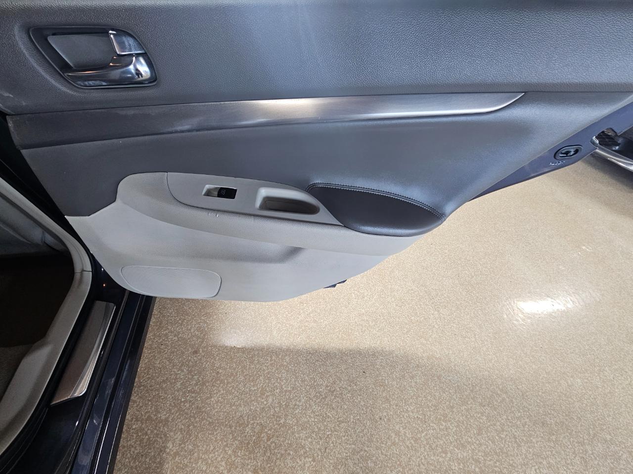 Infiniti G37 Sedan 4dr Journey RWD 2010