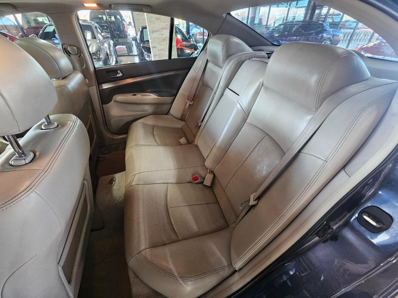 Infiniti G37 Sedan 4dr Journey RWD 2010