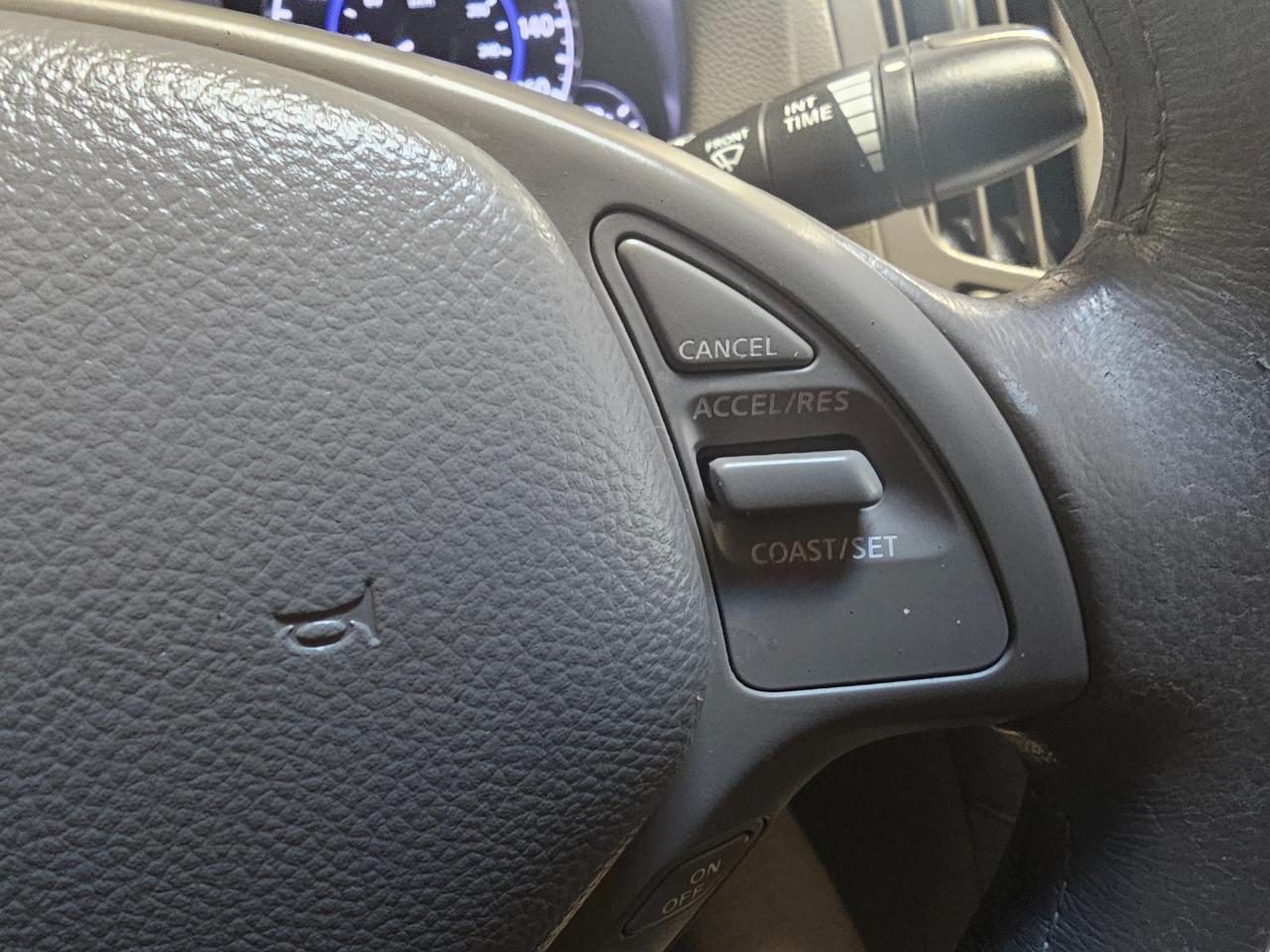 Infiniti G37 Sedan 4dr Journey RWD 2010