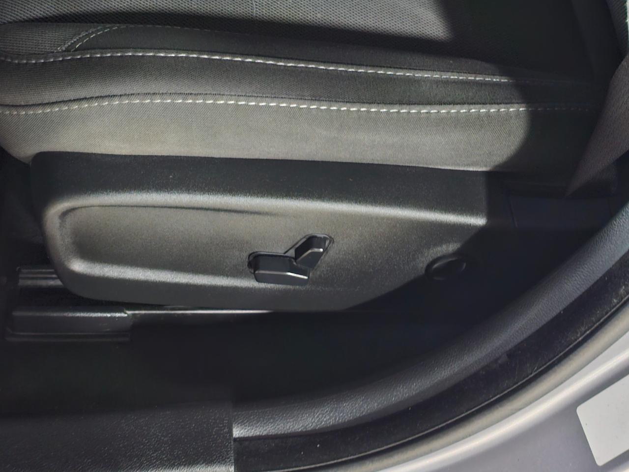 Dodge Charger 4dr Sdn SXT RWD 2016