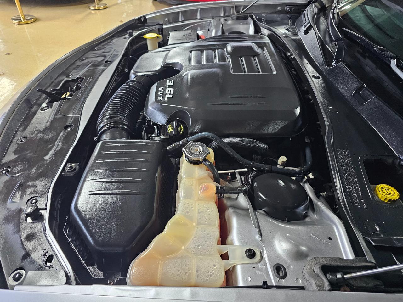 Dodge Charger 4dr Sdn SXT RWD 2016