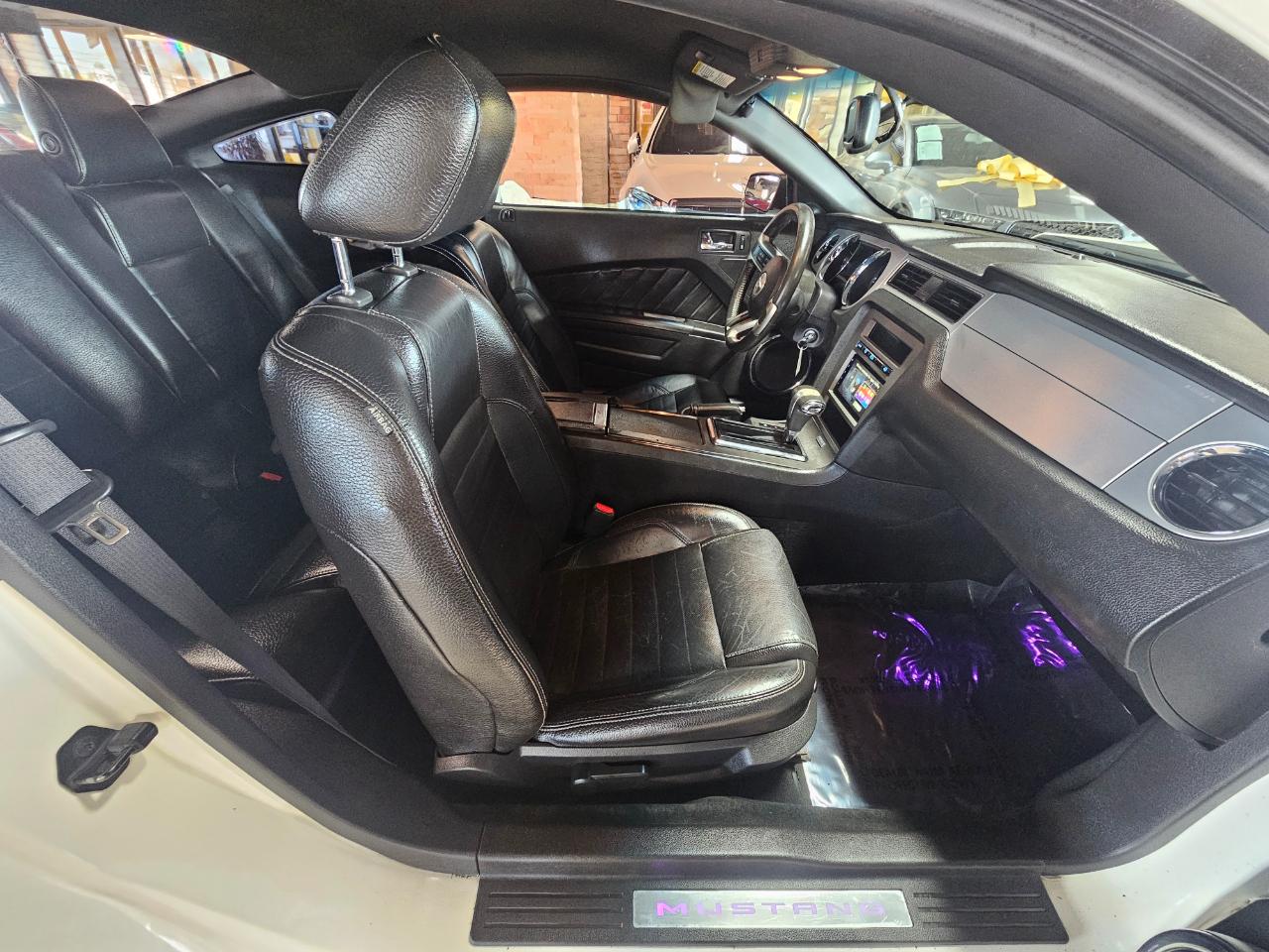 Ford Mustang 2dr Cpe V6 Premium 2012