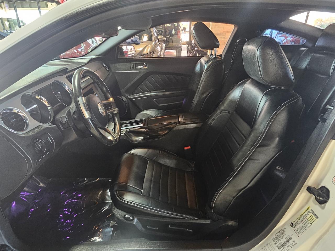 Ford Mustang 2dr Cpe V6 Premium 2012