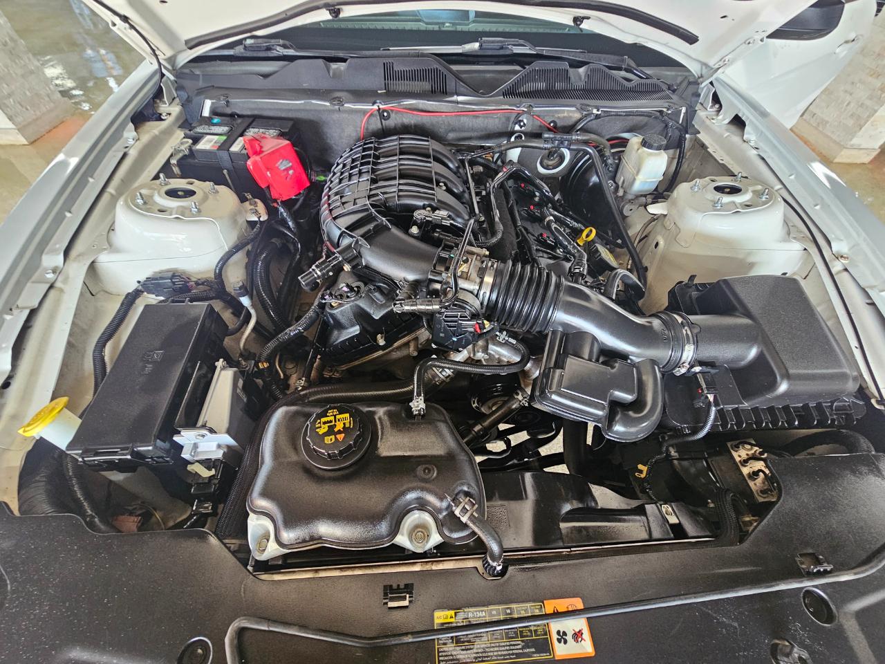 Ford Mustang 2dr Cpe V6 Premium 2012