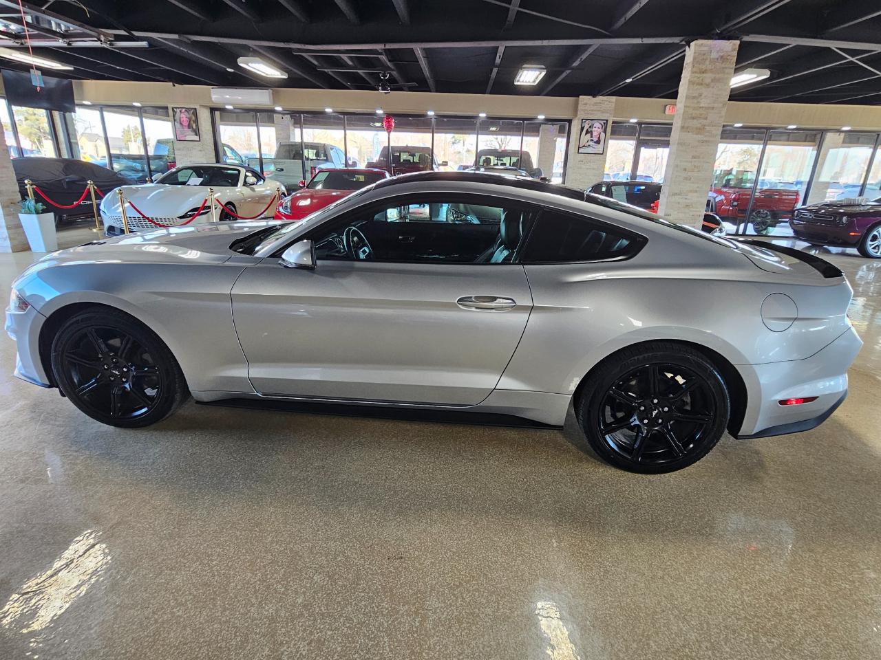 Ford Mustang EcoBoost Fastback 2019