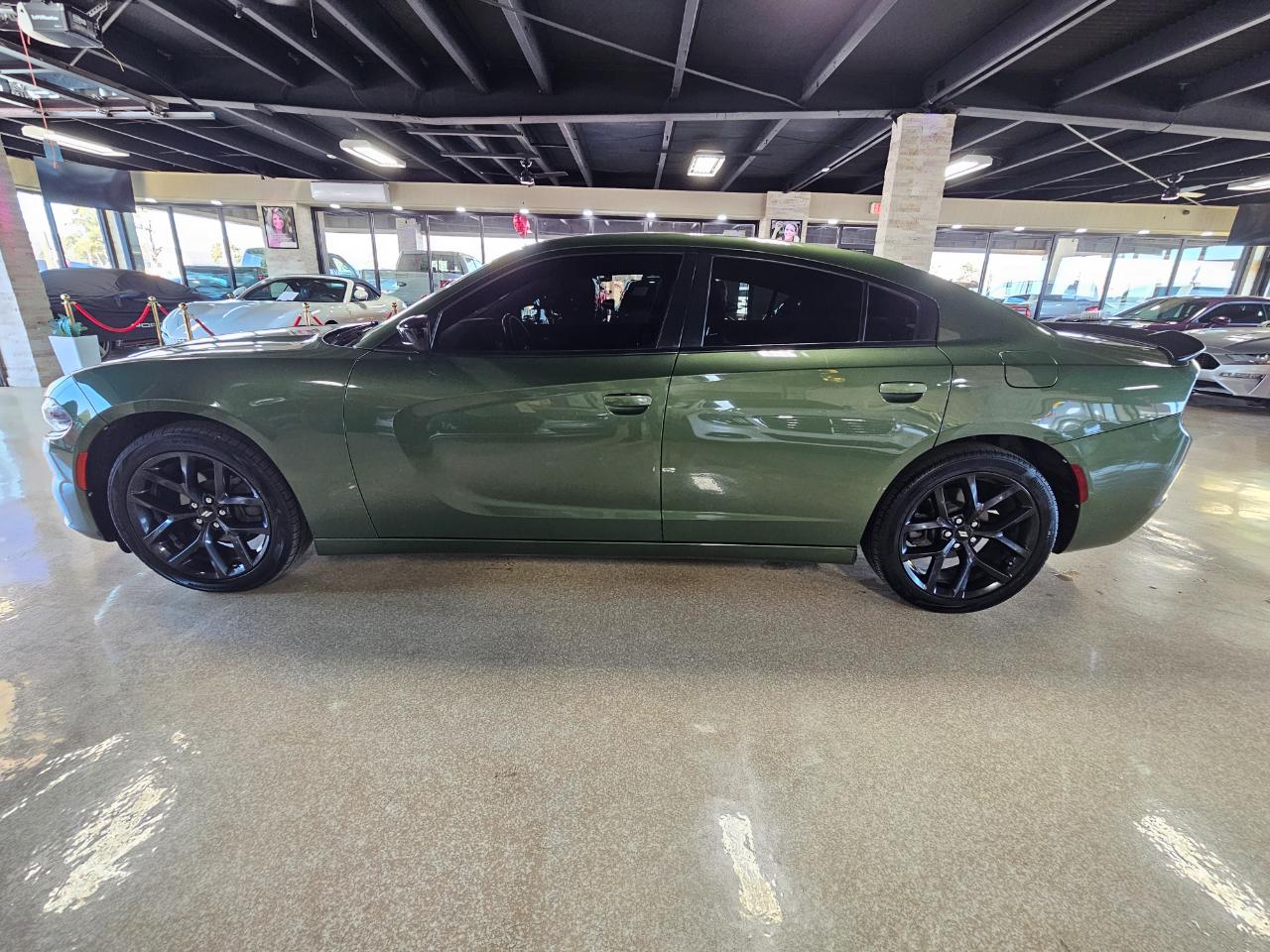 Dodge Charger SXT RWD 2019