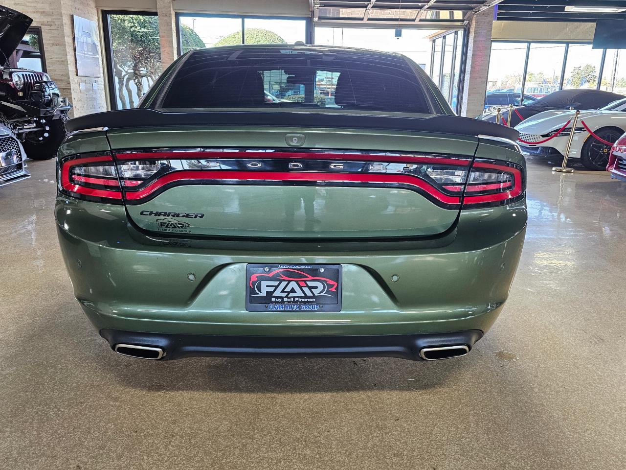Dodge Charger SXT RWD 2019