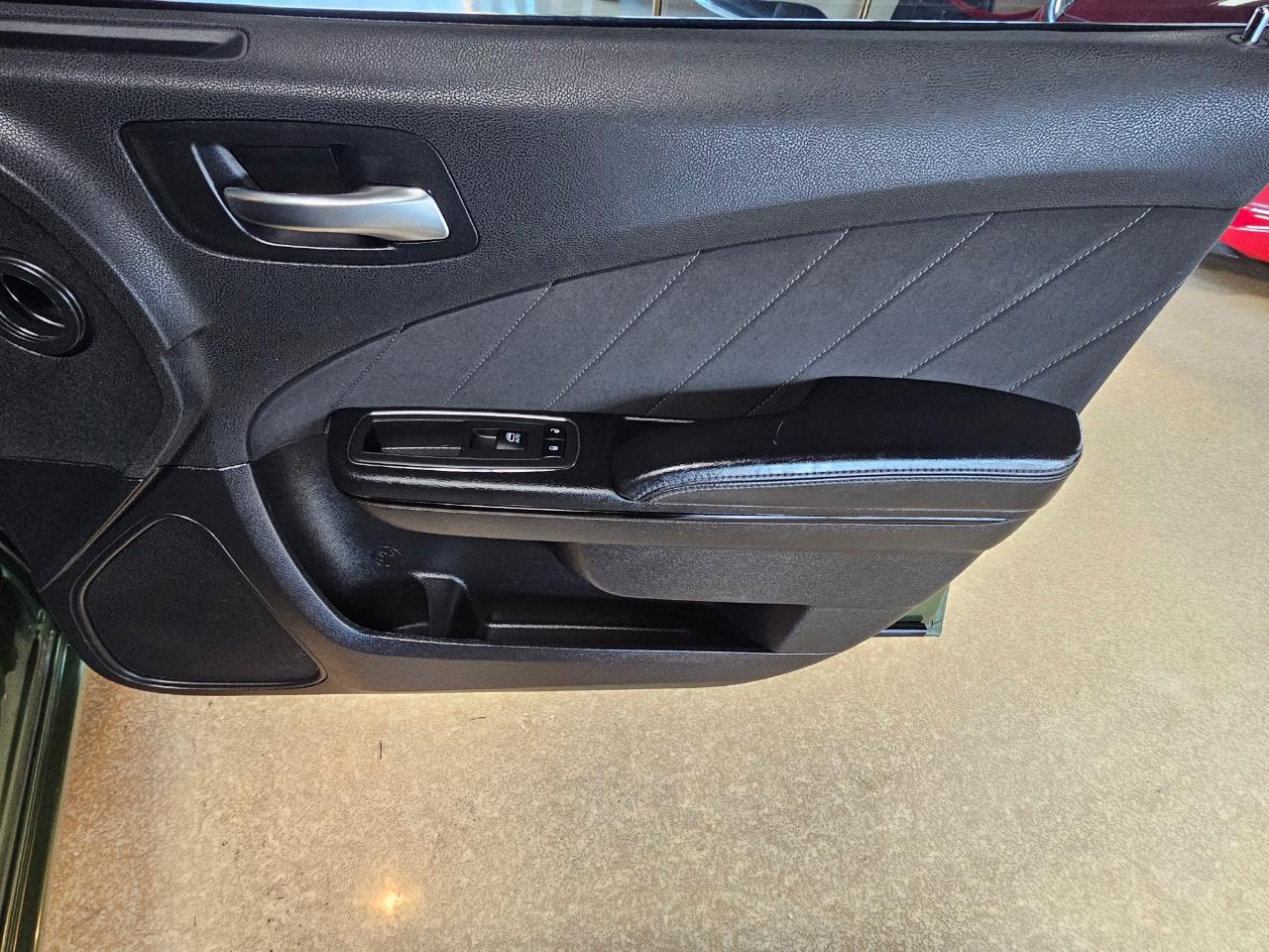 Dodge Charger SXT RWD 2019