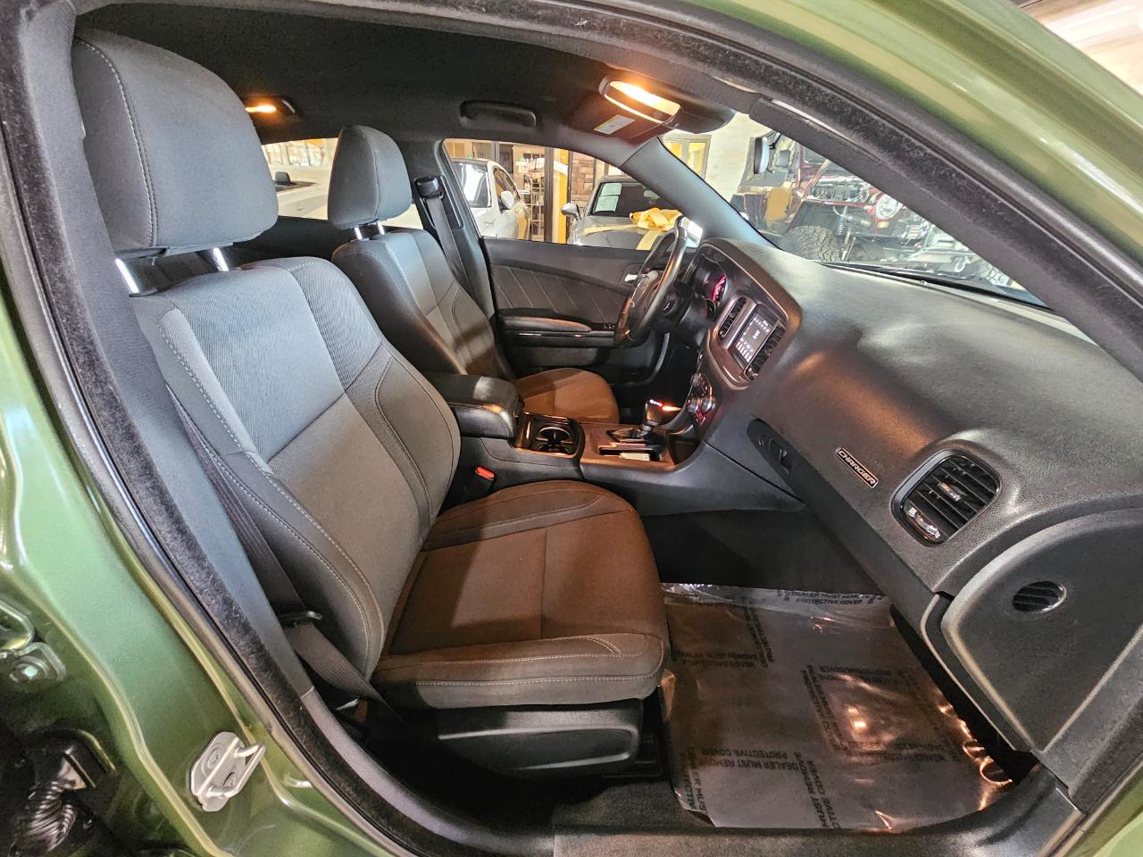 Dodge Charger SXT RWD 2019